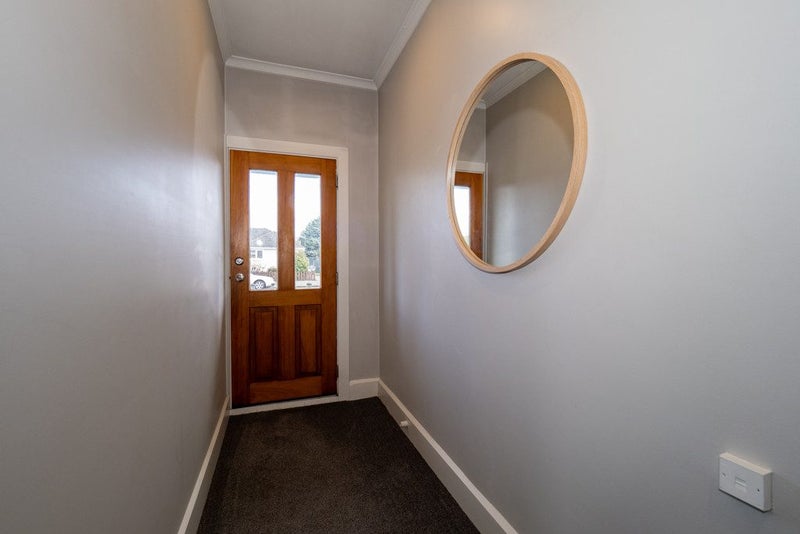 Image 2 of 25