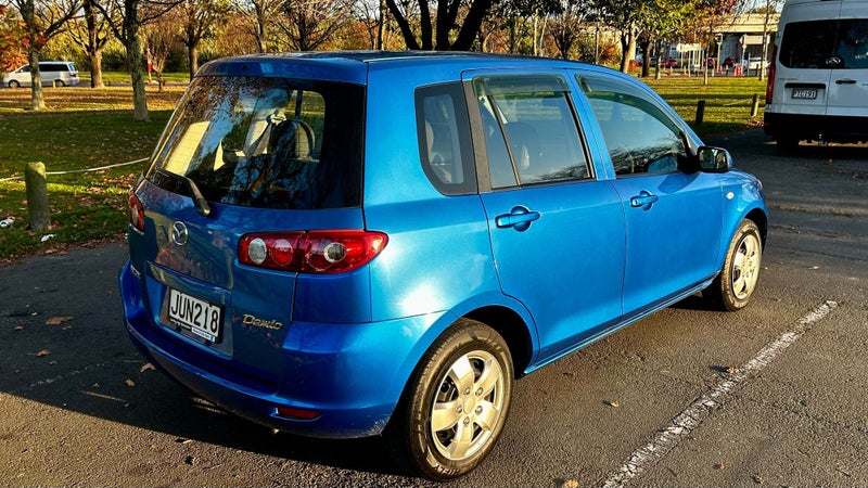 2005 Mazda Demio62867853575555113