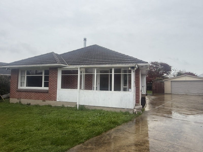 Image 1 of 6