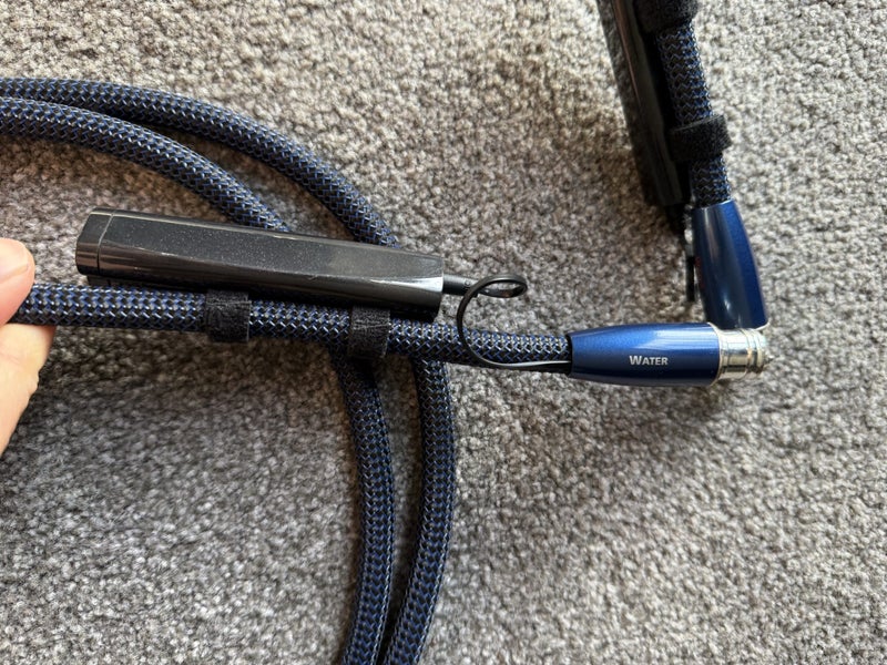 AUDIOQUEST WATER XLR AUDIO INTERCONNECT CABLES Carousel 1