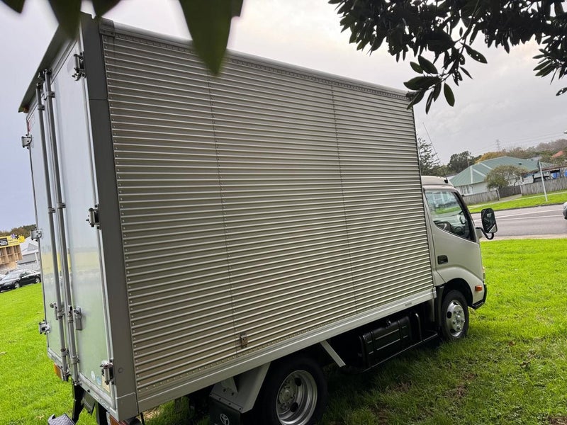2014 Toyota Dyna Box Body62863269213697114
