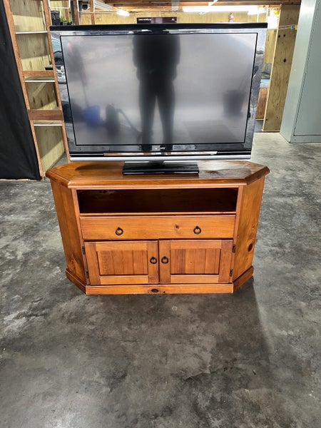 Wooden TV cabinet Carousel 1