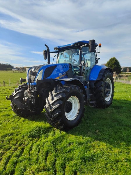 2018 New Holland T7.260628638665998091122