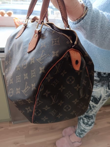 Louis Vuitton Handbag, canvas, logo62949055106434113