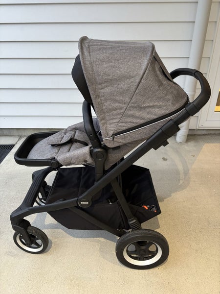 Thule urban glide stroller / pram and accessories. 8 piece set. Carousel 1