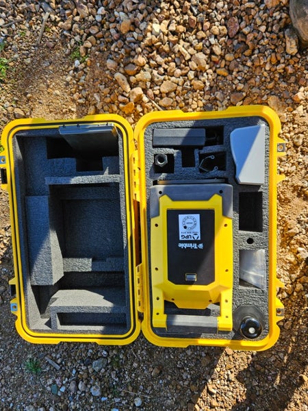 Trimble PL600 robotic base station Carousel 2