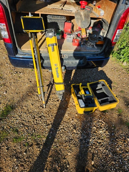 Trimble PL600 robotic base station Carousel 4