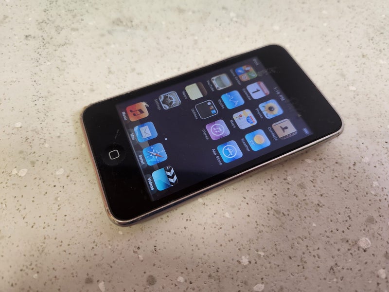 APPLE IPOD TOUCH (2ND GEN) 8GB MC086ZP (FAULTY) W192612-143 Carousel 3