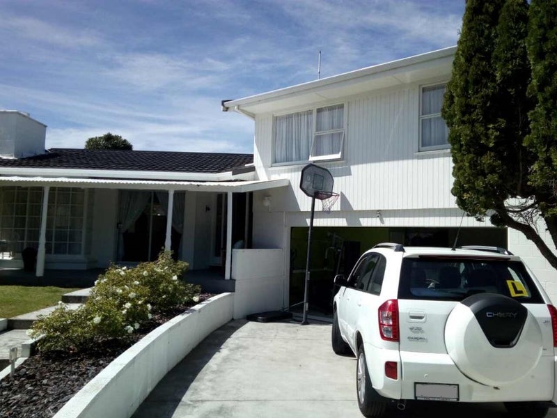 Image 1 of 8