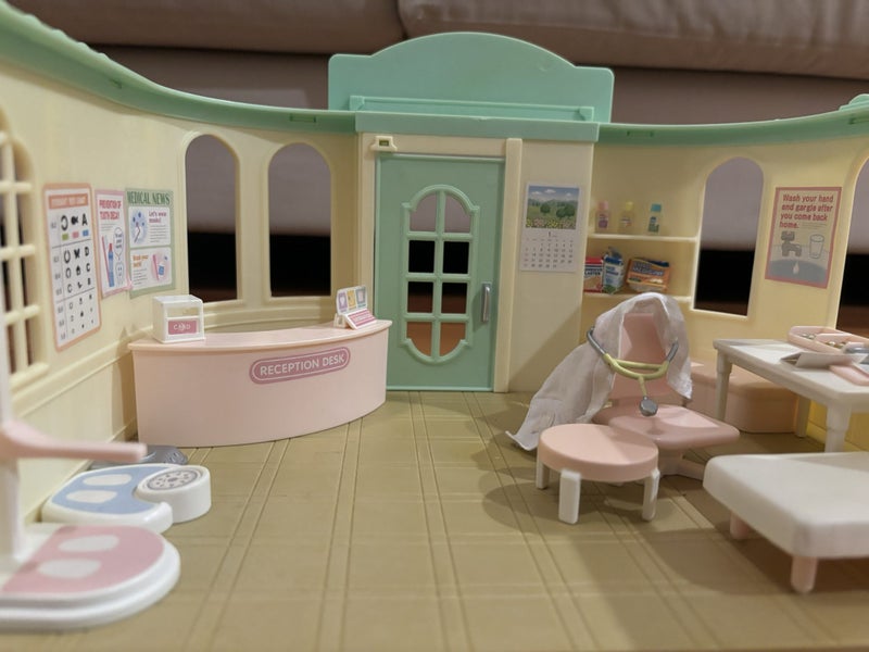 Sylvanian Country Hospital62863873894017112
