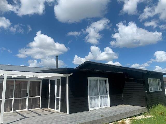 Image 1 of 20