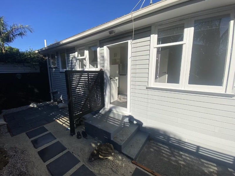 Image 1 of 8