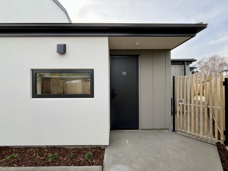 Image 1 of 18