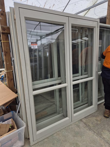 Bifolding Door 2 H x 1.6W #1988 Carousel 1
