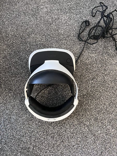 PlayStation 4 VR headset + camera62865823439618111