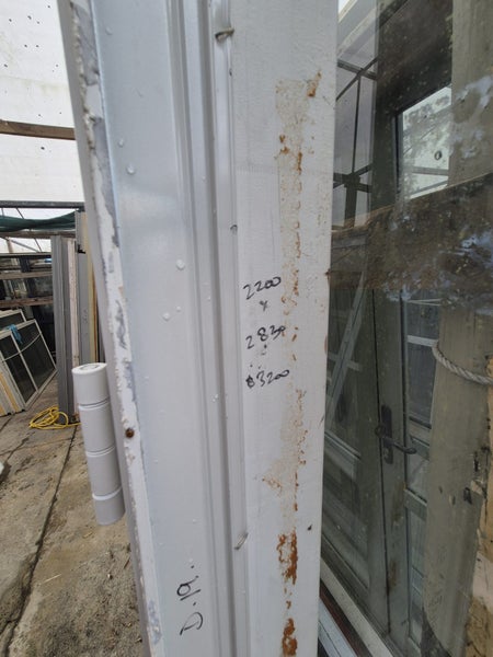 Bifolding doors 2200 H x 2830 W In good condition #1989 Carousel 2