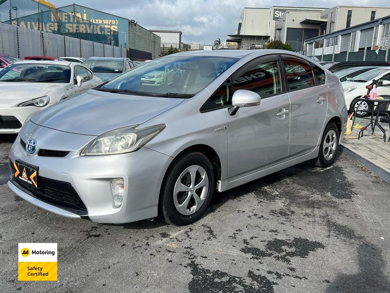 2012 Toyota Prius Hybrid62864759332994113