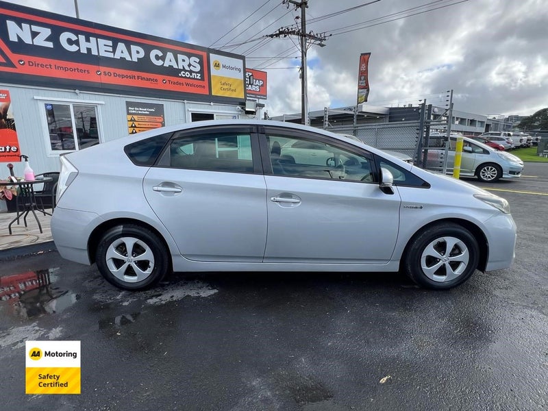 2012 Toyota Prius Hybrid62864759332994114