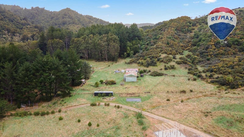 Image 2 of 18