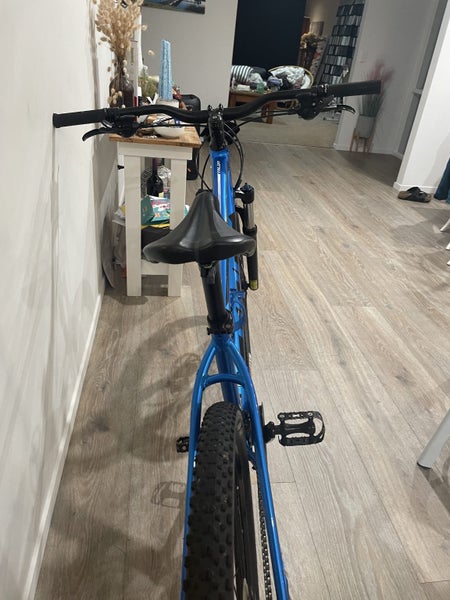 Giant Talon mountain bike62863873528066113