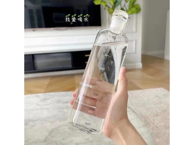 500ml Plastic Water Bottle With Time Marker Creative Large Capacity Leakproof Carousel 1