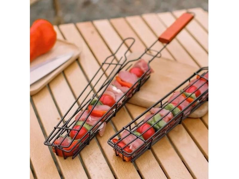 Outdoor Wooden Handle Barbecue Cage Camping Meat And Vegetable Barbecue Net Carousel 1