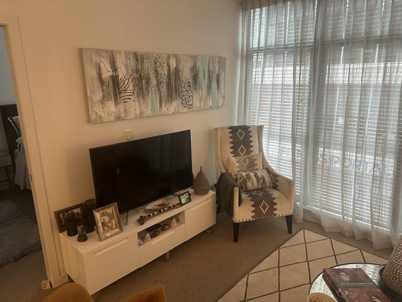 Stunning Tv cabinet ( White) Carousel 1