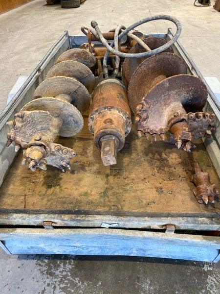 Used attachments for sale!! ( MAKE AN OFFER )62931724480258111