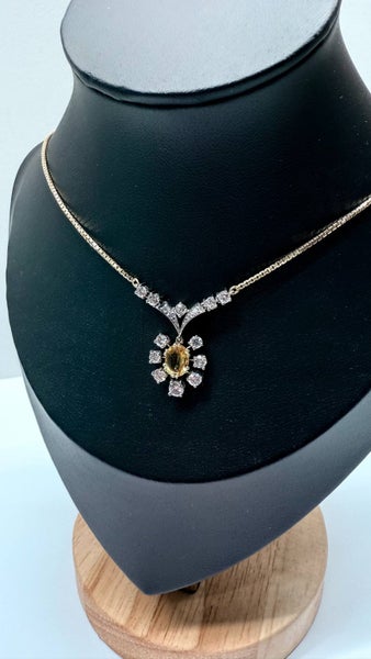 YELLOW SAPPHIRE & DIAMOND GOLD NECKLACE Carousel 1