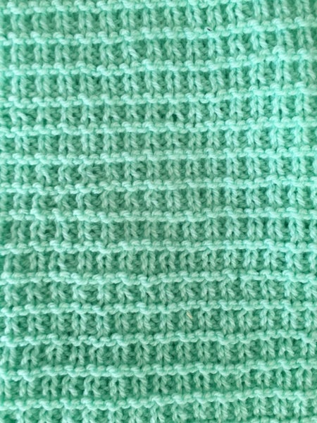 Hand Knitted Bassinet / Baby Blanket Carousel 4