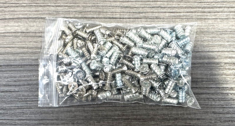 Bulk Flathead Screws #4 - $1 Reserve (Box Q) Carousel 1
