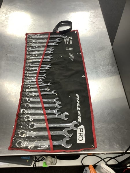 Fuller SPANNER Set Carousel 1