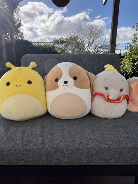 Yellow and beige Squishmallow bundle Carousel 1