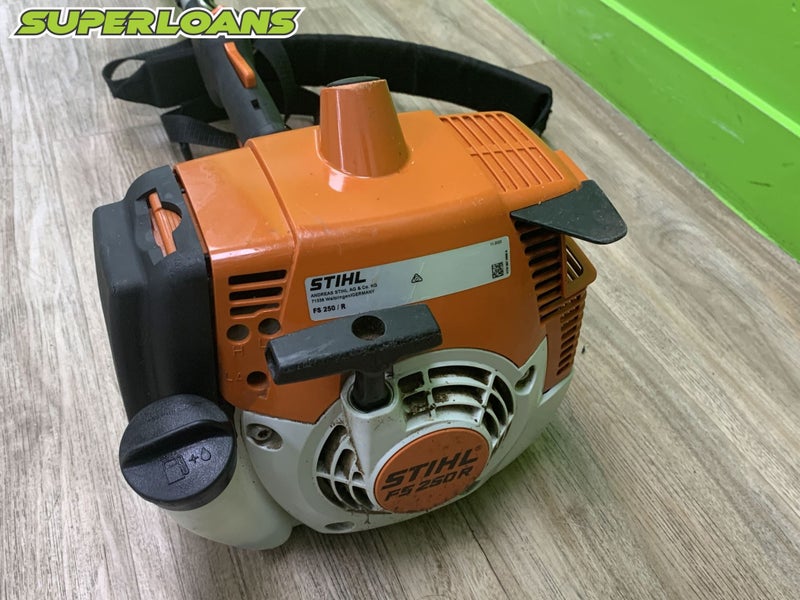 ** STIHL FS 250 R BUSH CUTTER + STRAP ** Carousel 2