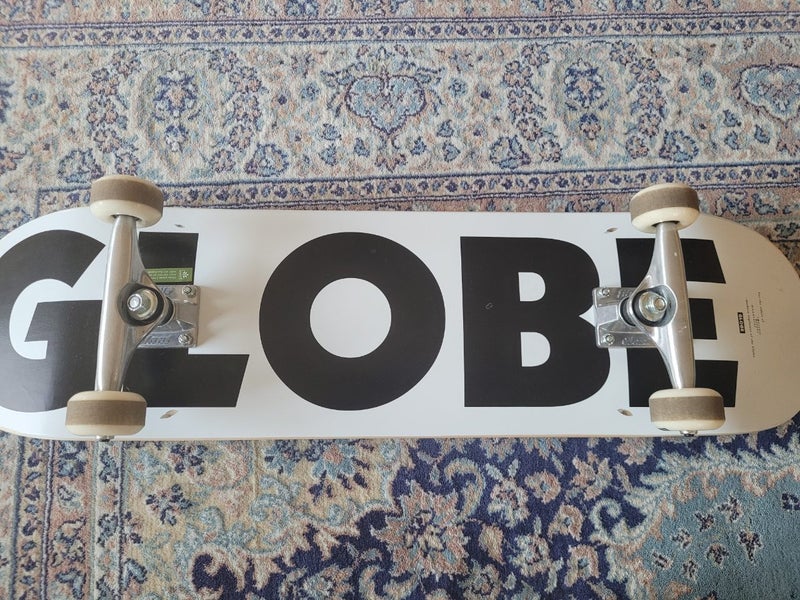 GLOVE skateboard - slant Carousel 1