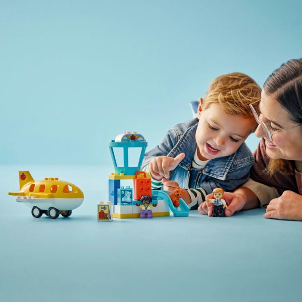 LEGO DUPLO: First Time at the Airport - (10443) Carousel 2