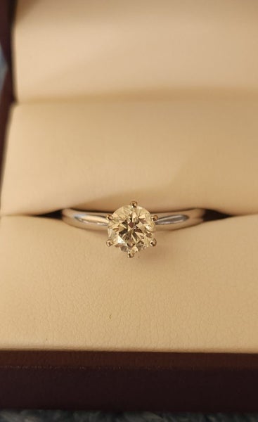 Engagement Ring with papers - worn briefly62865828273538112
