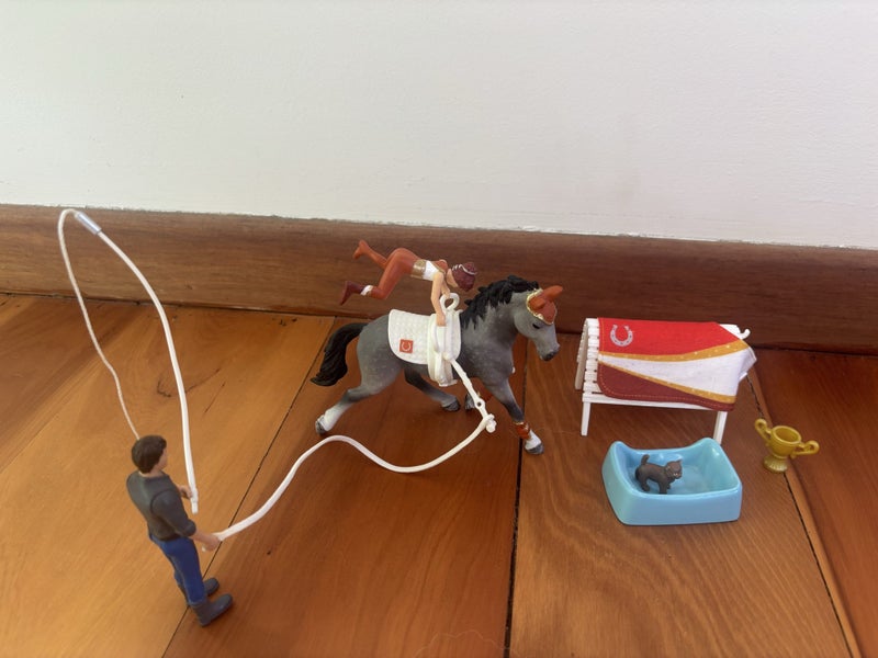 Schleich - Mia's Vaulting Riding Set62863873901185112
