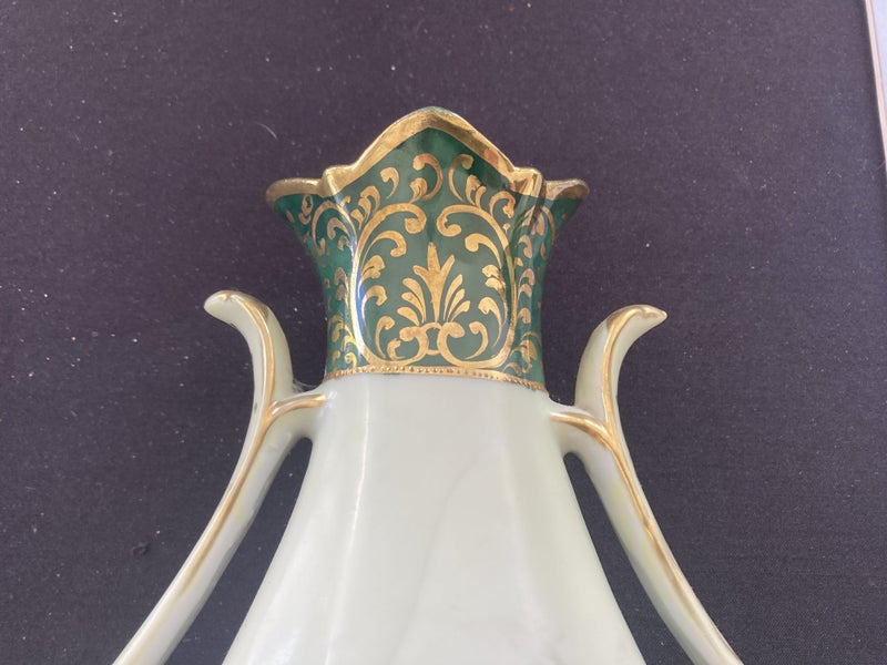 Vases62854317077505113
