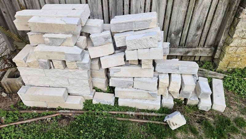 Bricks - Split Stone Carousel 1