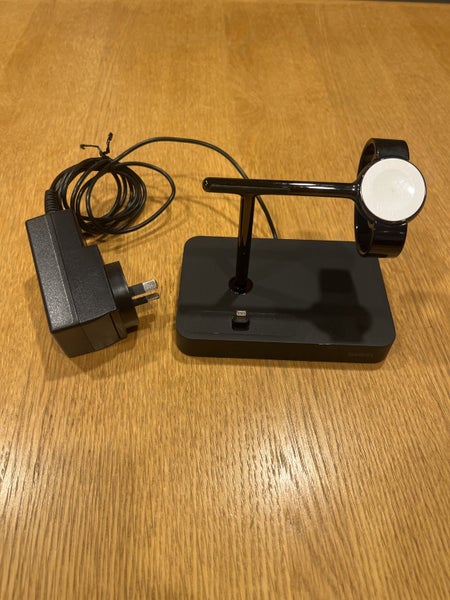 Belkin iPhone and apple watch charger stand628638707814411112