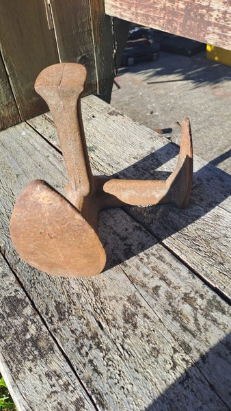 Cobbler's Anvil Carousel 2