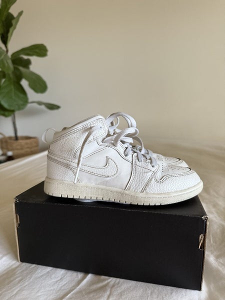 Unisex Jordan 1 mid - white, size 2y Carousel 1