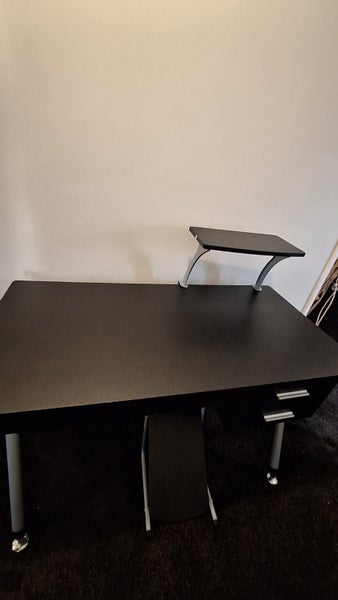 Student Desk with Office Chair in Black Carousel 1