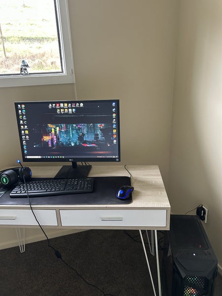 Full gaming pc set up Carousel 1
