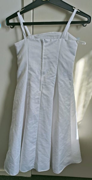 LUCY GORGEOUS GIRLS WHITE EMBROIDERED DRESS -Size 8 Carousel 2