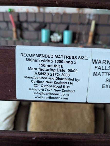 Baby to toddler cot ( Cariboo)62854322022146114