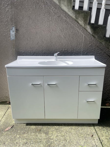 Bathroom Vanity Carousel 1