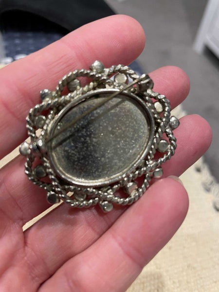 Old Costume Jewellery Carousel 2