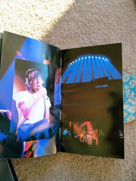 Pink Floyd Is there anybody out there? The Wall Live Carousel 4
